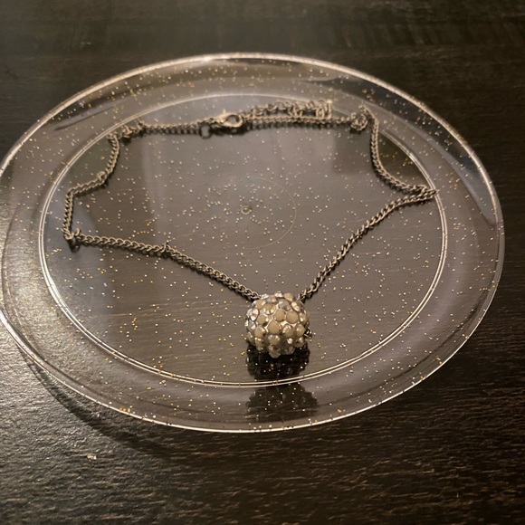 🔹3/$20 Embellished Silver Ball Necklace - Picture 2 of 2